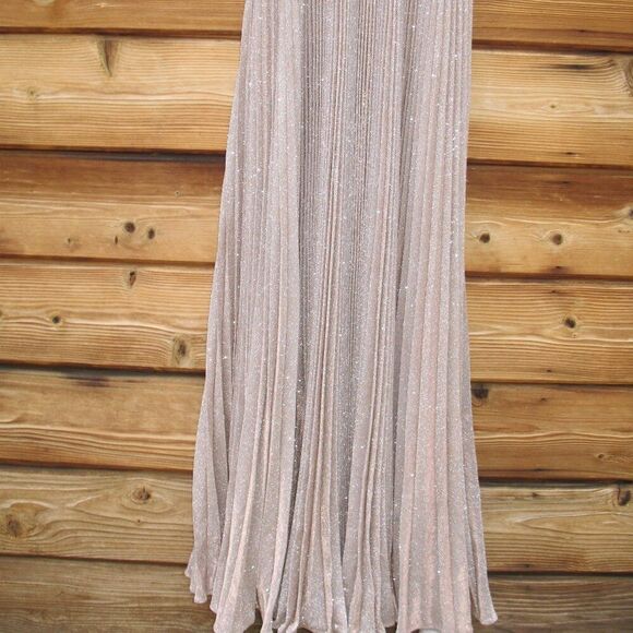 Mac Duggal 30725 Womens SHIMMER PLEATED V NECK GOWN Oscars - Picture 12 of 16